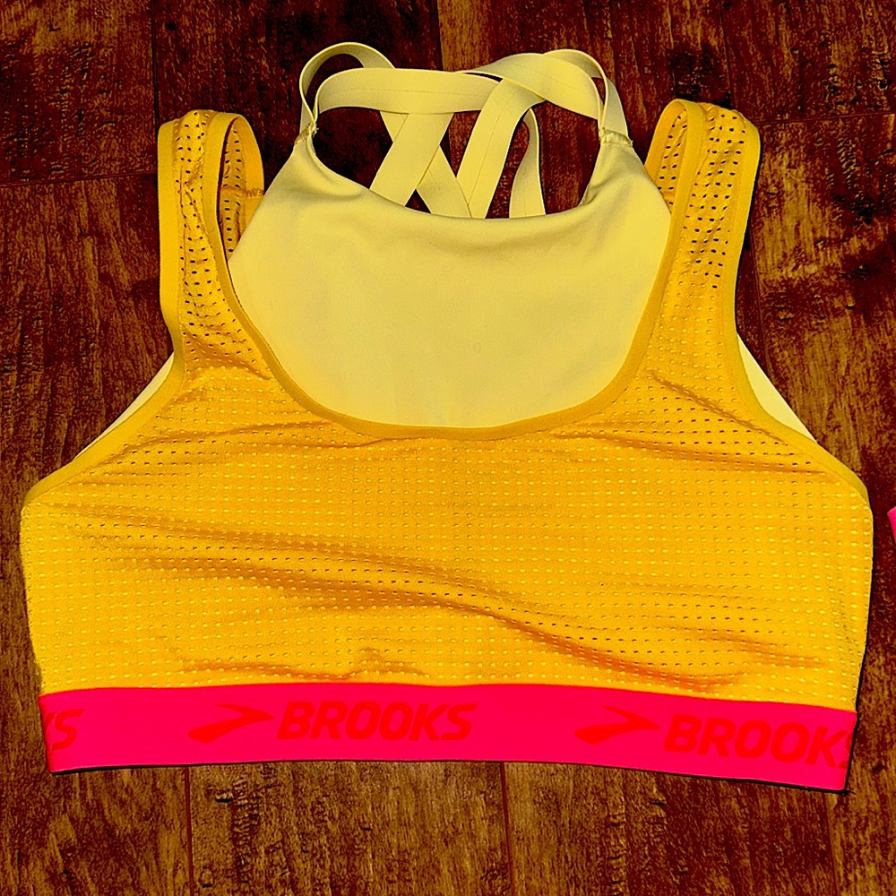 Brooks sports bra